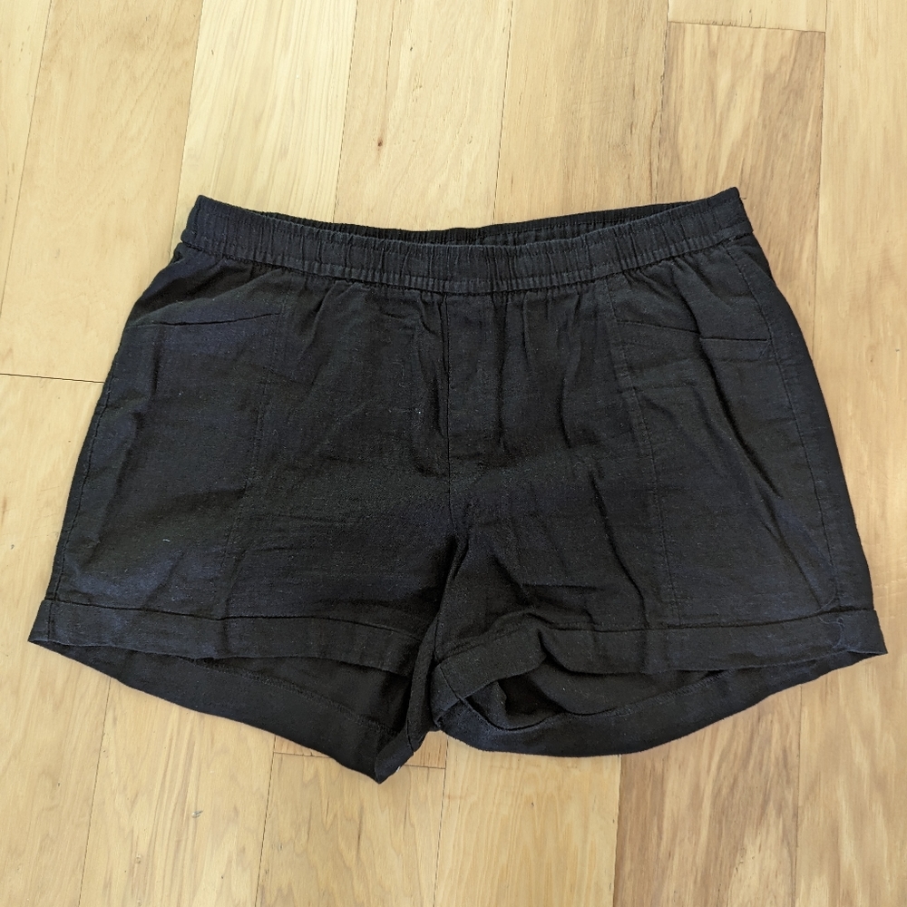 Old Navy pull-on linen shorts